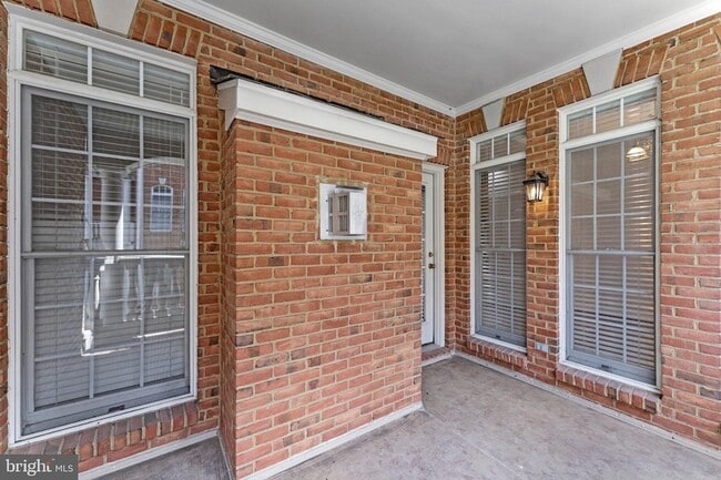 Building Photo - 7720 Spoleto Ln