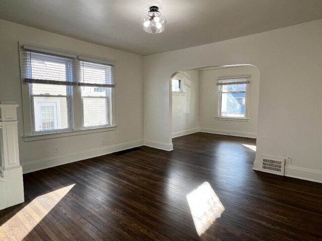 Building Photo - 1309 Donald Ave