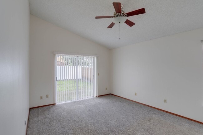 Building Photo - 10038 Little Teak St