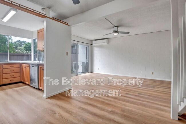 Building Photo - 95-045 Hokuiwa St