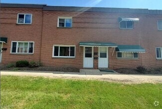 Building Photo - 215 Dalepark Dr