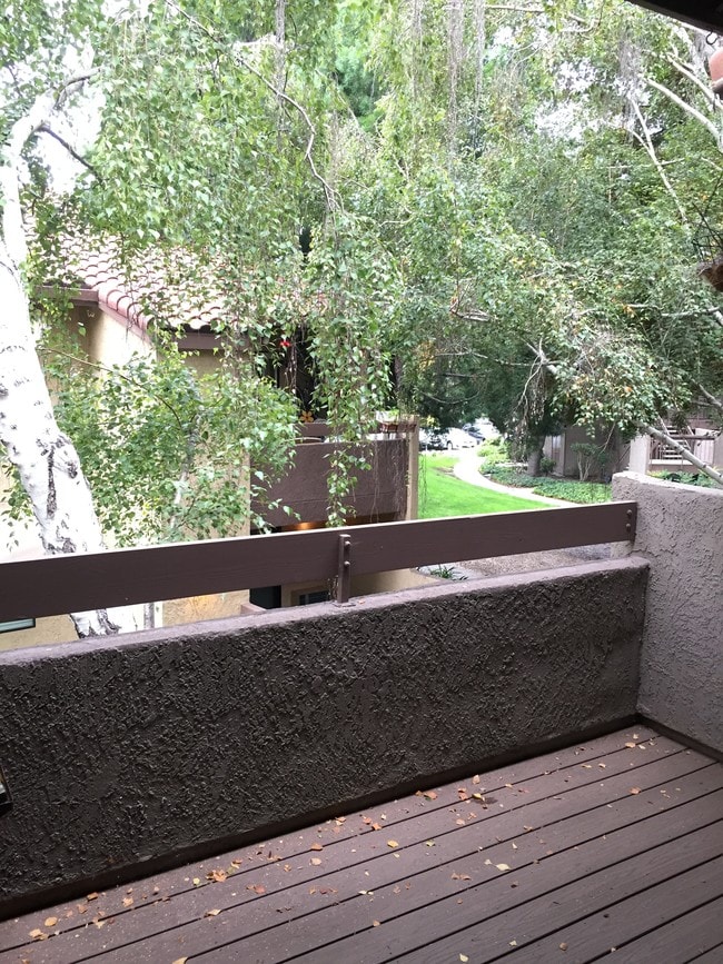 Patio - 2250 Monroe St