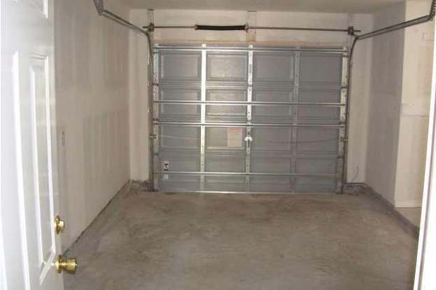 Building Photo - 10605 Wilderness Ln