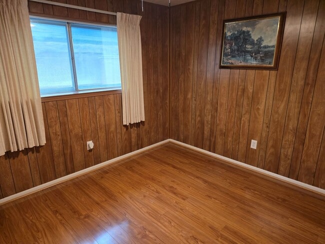 Building Photo - 2121 Redwood St