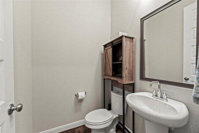 Building Photo - 4403 Tumbling Leaf Ct