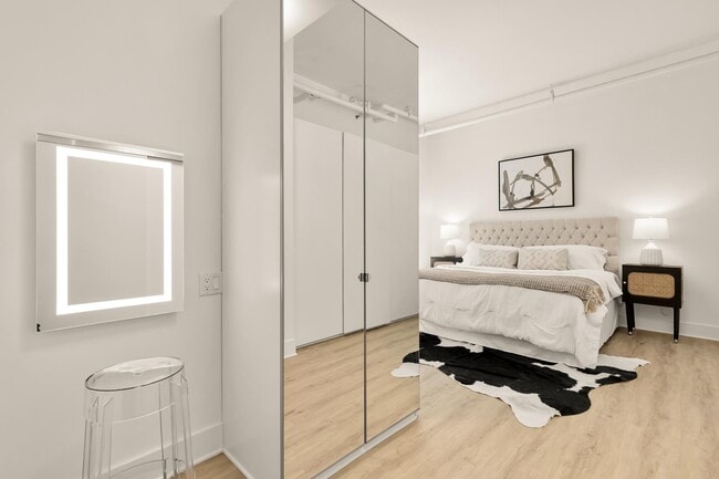 Building Photo - 1700 Kalorama Rd NW