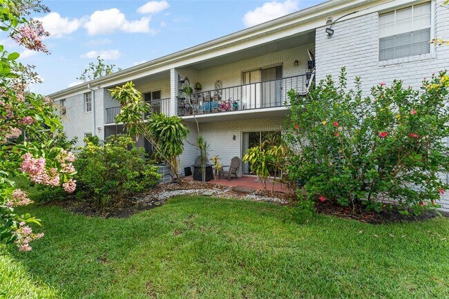 Building Photo - 225 Lewfield Cir
