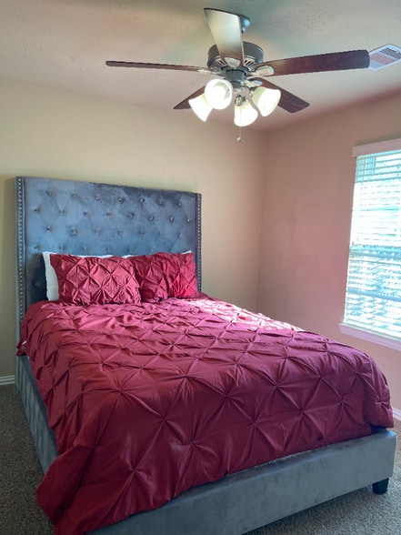 Building Photo - 4502 Mallory Creek Dr