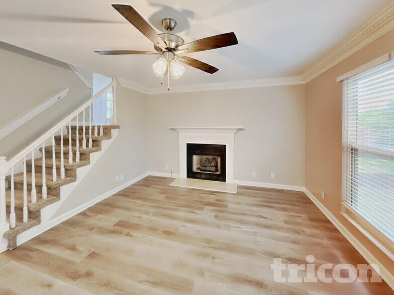 Building Photo - 107 Charleston Ct