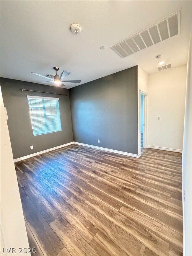 Building Photo - 20 Barbara Ln