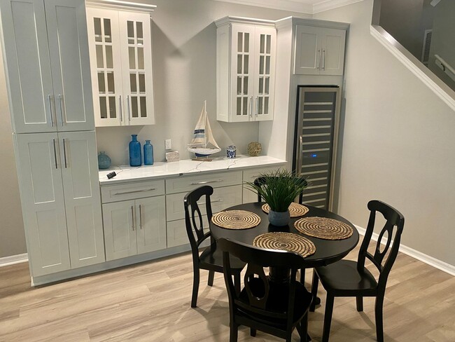 Building Photo - Citrus Park Luxury 3 Bedroom / 2.5 Bathroom Townhome Available 7/1/22