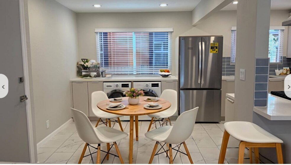 Building Photo - 3640 West St