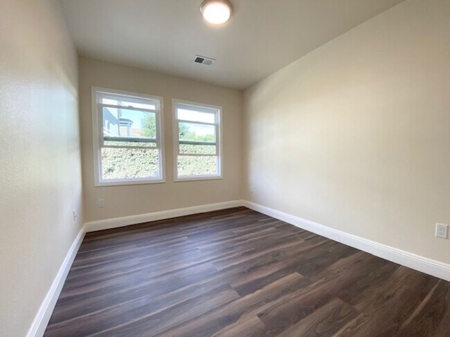 Building Photo - 767 Buena Vista Ave