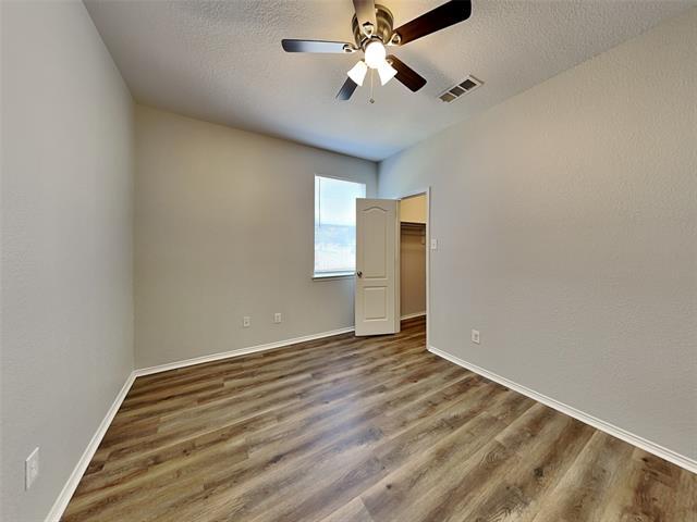Building Photo - 1707 Country Crest Ln