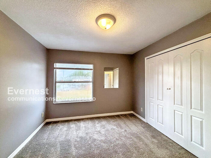 Building Photo - 2460 Summerfield Way