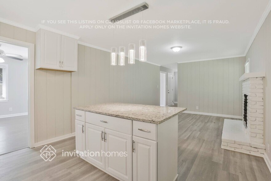 Building Photo - 2635 Arrowood Dr
