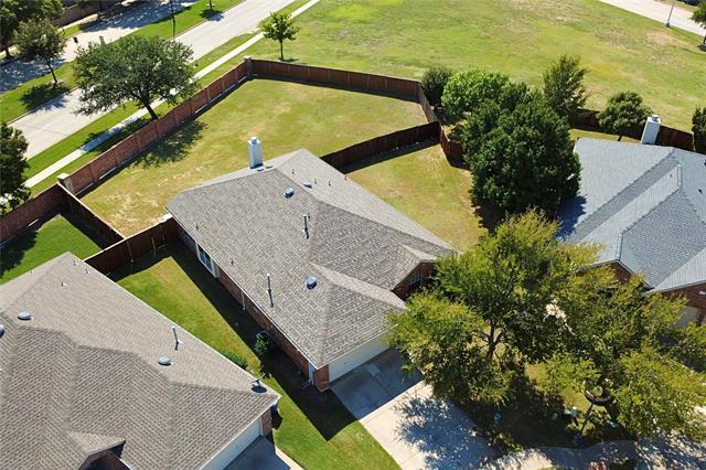 Building Photo - 2080 Sol Dr