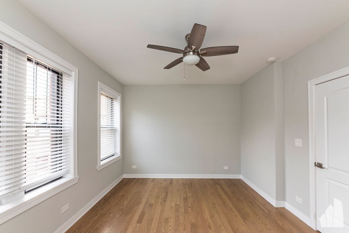 Building Photo - 3925 N Keeler Ave