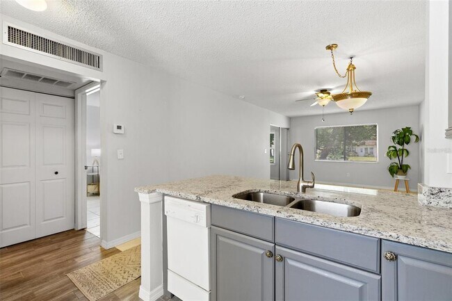 Building Photo - 3137 Mission Grove Dr