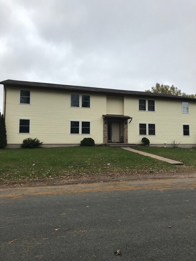 2622 Nelson Drive, Unit 6 2622 Nelson Dr Menomonie WI 54751
