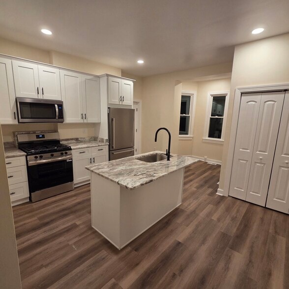 Kitchen - 2503 North Ave