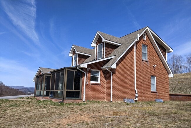 Building Photo - 5990 Idlewild Rd