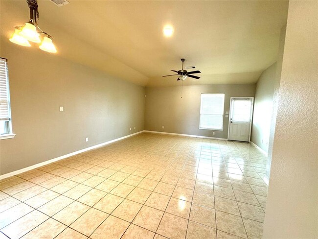 Building Photo - 18754 Majestic Vista Ln
