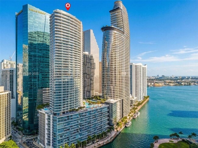 Building Photo - 200 Biscayne Blvd Way