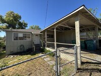 Building Photo - Tidy duplex in Diamond Springs close to shopping and Placerville!