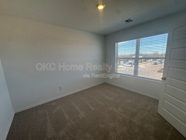 Building Photo - 12048 SW 36th St