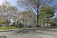 Building Photo - 129 Bent Twig Ln