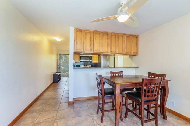 Building Photo - Upgraded and furnished 3 bedroom, 2 bath e...