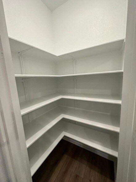 Building Photo - 336 Canley Lp