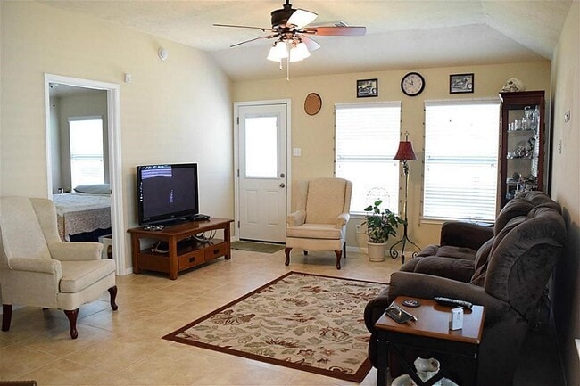 Building Photo - 8019 Cholla Canyon Ln