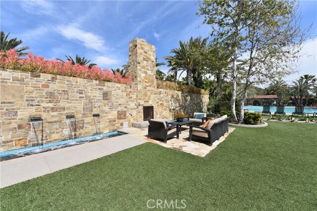 Building Photo - 126 Finch