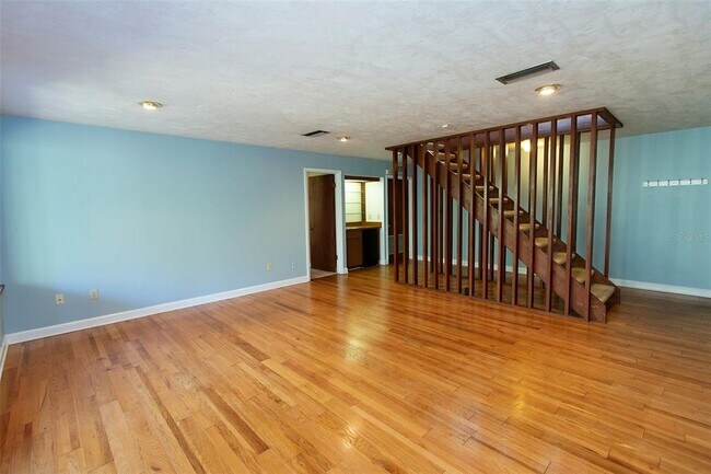 Building Photo - 2032 NW 24th St