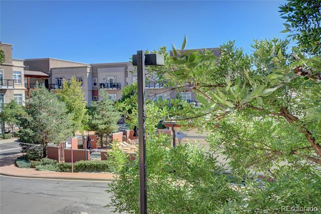 Building Photo - 5677 S Park Pl