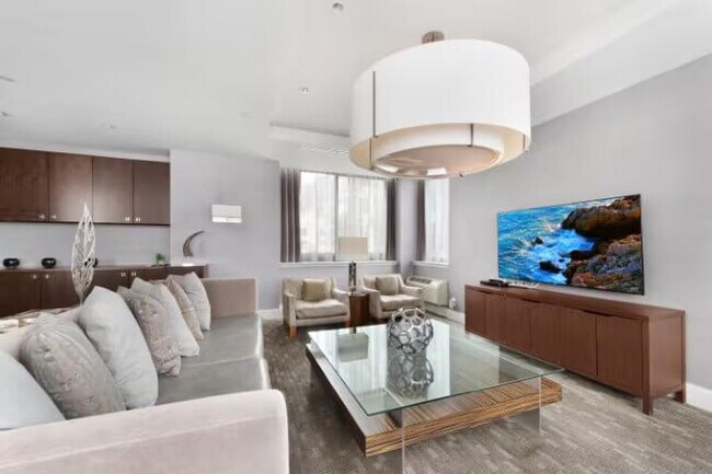 Building Photo - 48 Washington Blvd