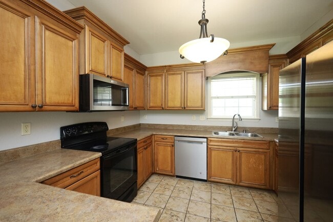 Building Photo - 3990 Rock Hollow
