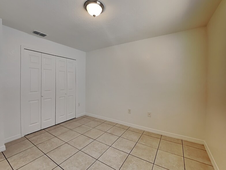 Building Photo - 3071 Willow Bend Blvd