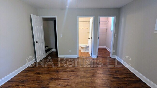 Building Photo - 631 Blackhawk Cir