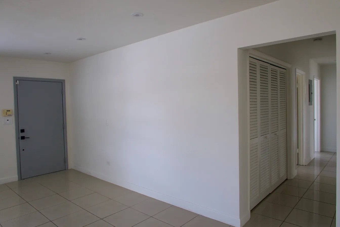 Building Photo - 3011 SW 97th Ct