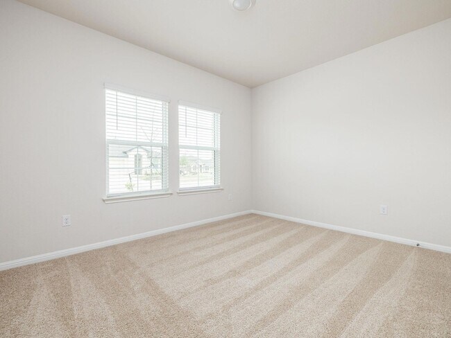 Building Photo - 2704 Indian Clover Trl