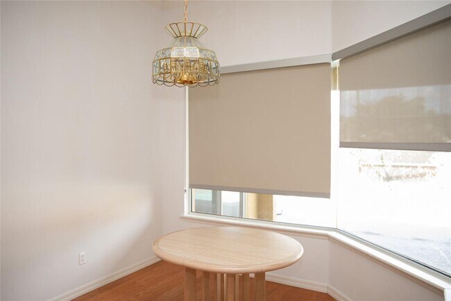 Building Photo - 664 Field Club Cir