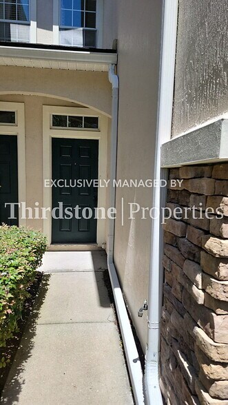 Building Photo - 6131 Bartram Village Dr