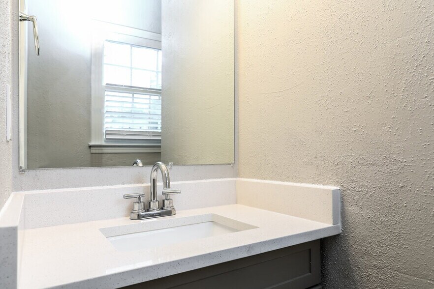 Building Photo - 3112 Dempsey Pl