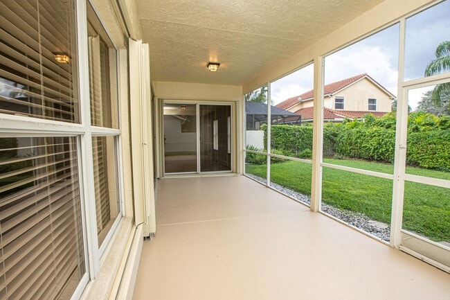 Building Photo - 10881 La Salinas Cir