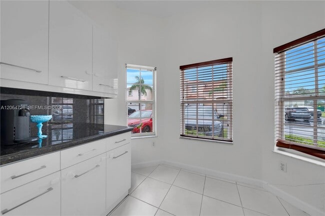 Building Photo - 16220 SW 101st Terrace