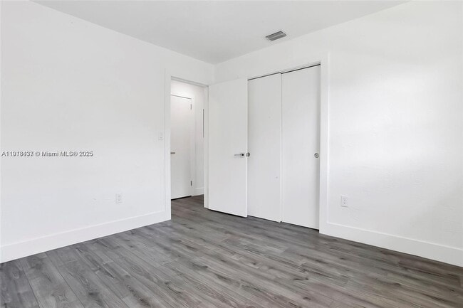 Building Photo - 4647 NW 15th Ct