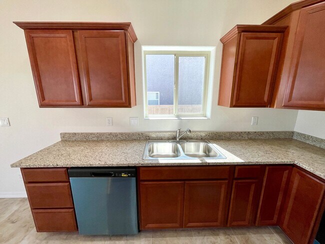 Building Photo - New 2024 Built 3 Bedroom Home with Beautif...